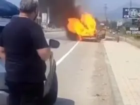 Otomobil alevlere teslim oldu
