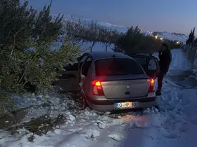 Otomobil şarampole girdi: 2 yaralı
