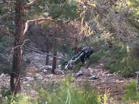 Otomobil uçuruma yuvarlandı, çocuk sürücü hayatını kaybetti
