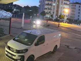 Otomobille Çarpışan Motosikletli Yaralandı