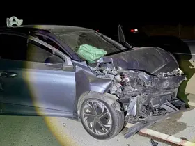 Otomobille hafif ticari araç çarpıştı:8 yaralı
