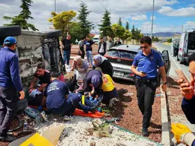 Otomobillerin çarpıştığı kazada 7 kişi yaralandı
