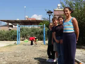 Oyun parkındaki yangın çocukları üzdü

