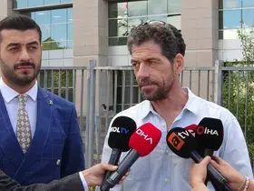 Oyuncu Cemal Hünal’dan imzası taklit edilerek öğrencilere sertifika dağıtıldığı iddiasıyla suç duyurusu
