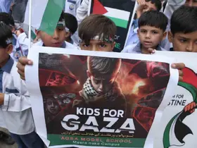 Pakistan’da İsrail’in Gazze’ye yönelik saldırıları ikinci yılında protesto edildi
