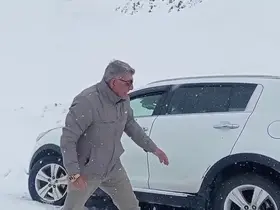 Palandöken geçidinde kar ve tipi etkili oluyor
