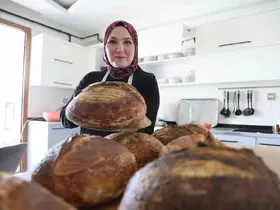 Pandemide anne oldu, yaşadığı buhranı hamurun terapi yönüyle atlatırken iş kapısını keşfetti
