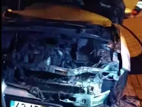 Park halindeki otomobilde yangın
