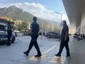 Park kavgasında komşularını bıçaklayan şüpheli tutuklandı
