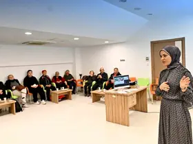 Parkinson Akademi üyelerine yaşam tarzı eğitimi
