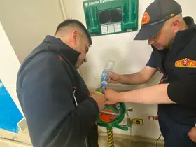 Parmağına yüzük sıkışan vatandaşın imdadına itfaiye ekipleri yetişti
