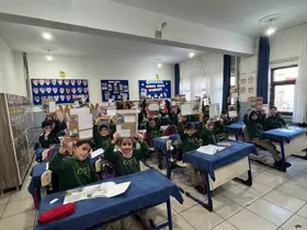 Patnos’ta minik gazetecilerden sınıf gazetesi
