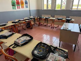 Patnos’ta yüzlerce öğrencinin yüzünü güldürdüler
