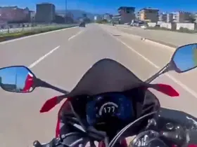 Paylaşım uğruna akan trafikte 177 kilometre hız yapan sürücüye 55 bin TL ceza
