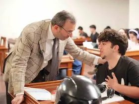 Pendik’te eğitim müjdesini Başkan Ahmet Cin duyurdu: Üniversiteyi kazanan gençlere 15 bin TL destek
