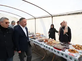 Perşembe’de Filistin’e destek için hayır çarşısı açıldı
