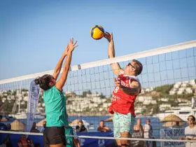 Plaj Voleybolu Şenliği Gündoğan’da tamamlandı
