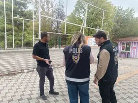 Polisten okul çevrelerinde huzur ve asayiş denetimi
