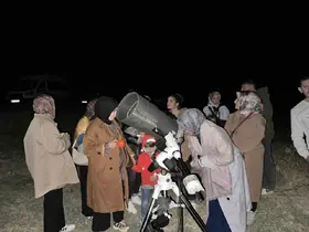 Por köyünde gökyüzü gözlemi renkli anlara sahne oldu

