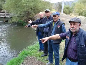Porsuk Çayı’ndaki kirlilik köylüleri mağdur ediyor
