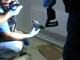 Posta kutusunda tabanca paniği
