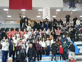 Potanın Kraliçeleri şampiyonluğa koşuyor
