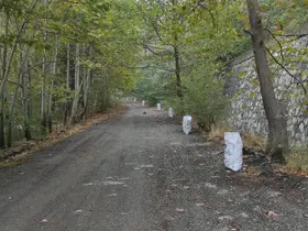 Pozantı’da 2 emekli arkadaş, 3 günde 20 çuval çöp topladı
