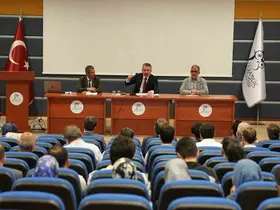 Rektör Kırışık: "Akademisyenlik bilgi aktarmanın ötesinde bir sorumluluktur"
