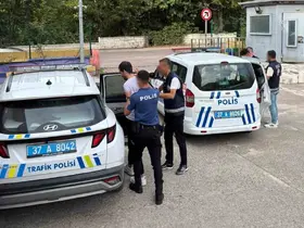 Restoranda yemek yiyen polis memurunu darp ettiler: 3 tutuklama

