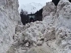 Rize’de yayla yollarında 5 metrelik kar temizliği
