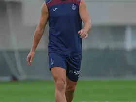 Ruslan Malinovskyi’nin sol dizinde yumuşak doku ve kemik ödemi saptandı
