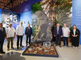 Rusya Büyükelçisi Vershinin, Nâzım Hikmet sergisini gezdi
