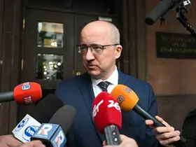 Rusya’nın Polonya Maslahatgüzarı, Polonya’nın hava sahasının ihlal edildiğini yalanladı

