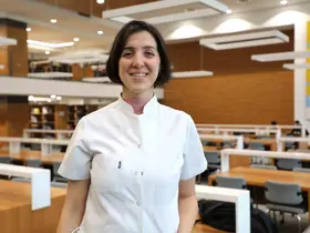 Sağlıklı bir ağız, çocuğun dikkatini derse çevirmesine destek olur
