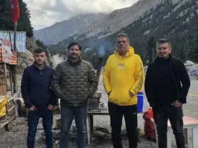 Sağlıklı yaşam için 10 kilometre koştular