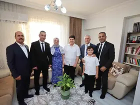 Şahinbey Belediyesi başarılı öğrencileri ödüllendiriyor
