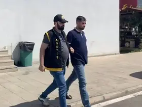 Sahte polisler ’Banka soygunu’ yalanıyla yaşlı adamı dolandırdı
