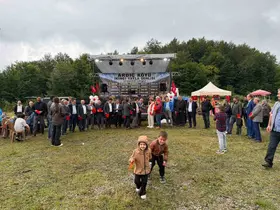 Samsun’da "Ardıç Köyü Şenliği" renkli görüntülere sahne oldu
