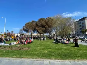 Samsun’da sıcak hava etkisi: Sahil ve parklar dolup taştı
