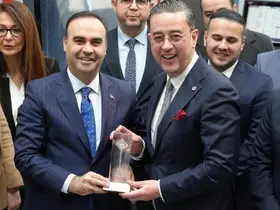 Sanayicinin geleceğine stratejik adımı Denizli Model Fabrika hizmete açıldı
