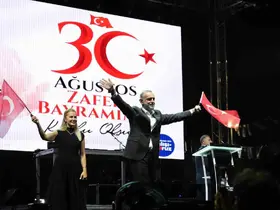 Sancaktepe’de coşku tavan yaptı: Ceza, 30 Ağustos’ta on binleri Meydan Parkı’nda buluşturdu
