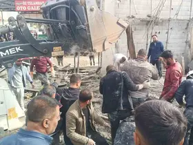 Şanlıurfa’da 2 katlı inşaatta göçük: 5 işçi altında kaldı
