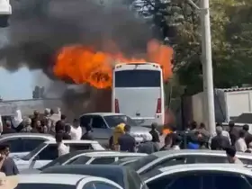 Şanlıurfa’da tur otobüsü alev aldı
