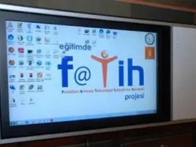 Sarıgöl Dört Eylül İlkokuluna 26 akıllı tahta teslim edildi
