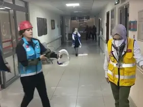Sarıkamış Devlet Hastanesi’nde yangın tatbikatı gerçeği aratmadı
