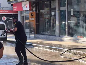 Sarıkamış’ta cadde ve kaldırımlar tazyikli suyla yıkanıyor
