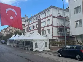 Şehit Cem Dolapci’nın evinin önüne taziye çadırı kuruldu
