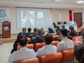 Selçuk Üniversitesinde akıllı baston eğitimi ve teslimi