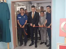 Selendi Halk Eğitim Merkezinin sergisi göz doldurdu

