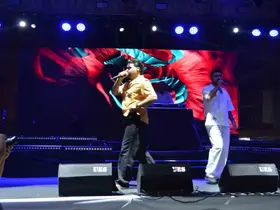 Selendi’de sahne alan Tefo & Seko gençleri coşturdu
